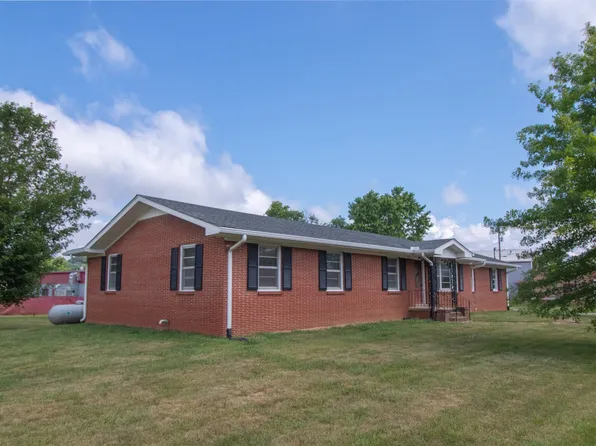 405 S Main St, Cornersville, TN 37047