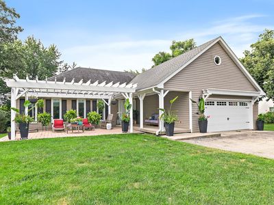 40W719 Longshadow Ln, St Charles, IL, 60175