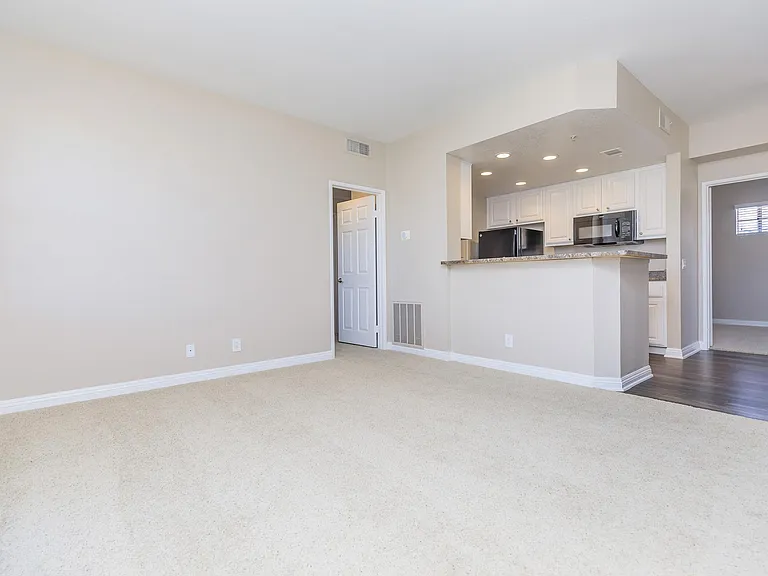 Villas Antonio Apartment Homes — Photo 61