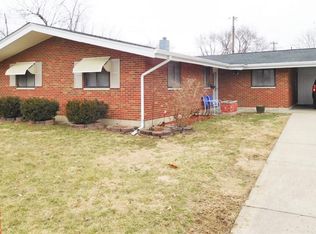 909 Mineola Ct, Dayton, OH 45426