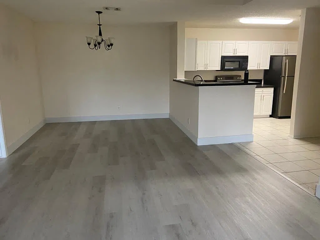 2 bed, 2.0 bath, 1114 sqft, $2,090 — Photo 3