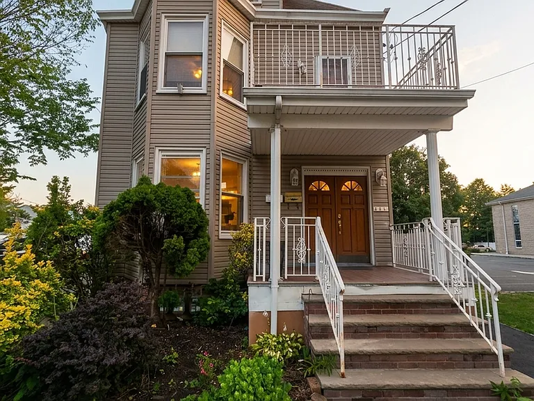 2768 Vauxhall Rd — Photo 11
