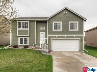 16387 Butler Ave, Omaha, NE 68116