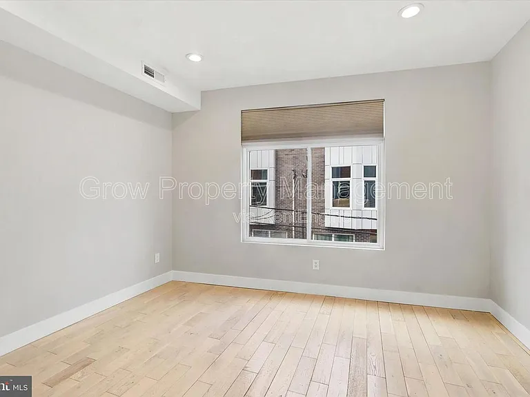 1730 Ingersoll St — Photo 14