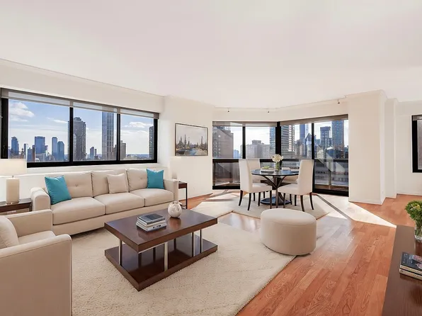 200 E 61st St APT 32G, New York, NY 10065
