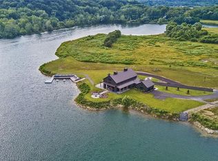 1538 Old Penfield Rd, Rochester, NY 14625