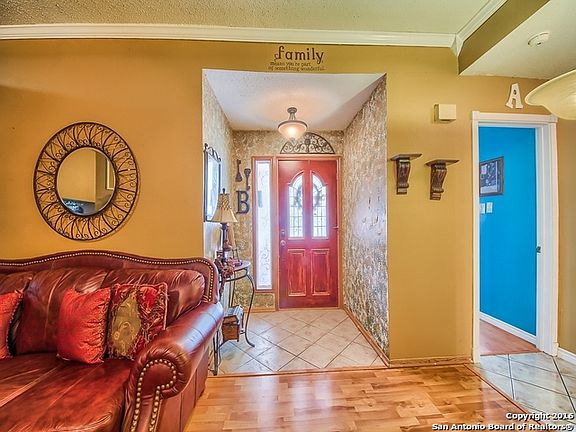 4th image of 654 Cypressgreen Dr