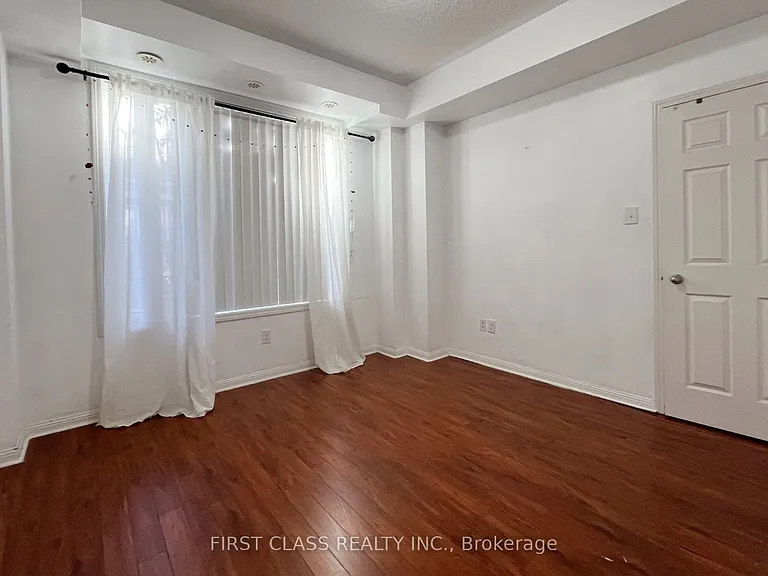 2891 Rio Ct #10 — Photo 5