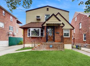 43-19 205, Bayside, NY 11361