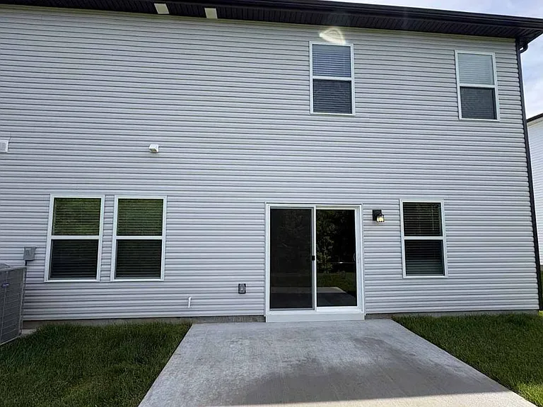 10911 Bluffton Cir — Photo 9