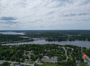 13 Yonge St S, Huntsville, ON P1H 1W7