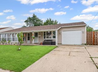 343 Hale Ave, Romeoville, IL 60446