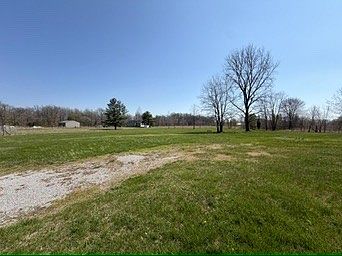 3rd image of 11164 Old Us Highway 60 Loop