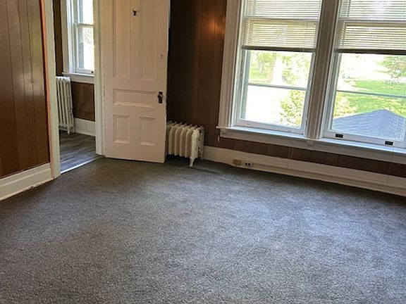 3rd image of 351 Maple Ave #2B