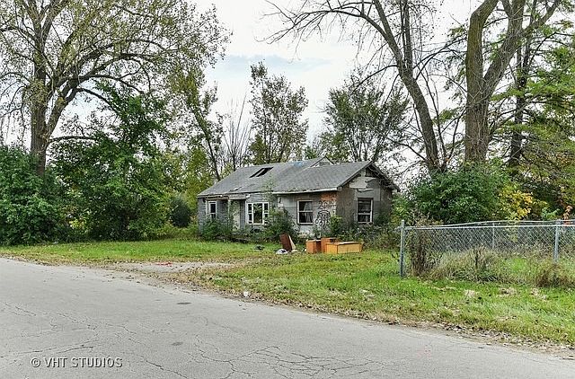 2nd image of 310 Princeton Ave