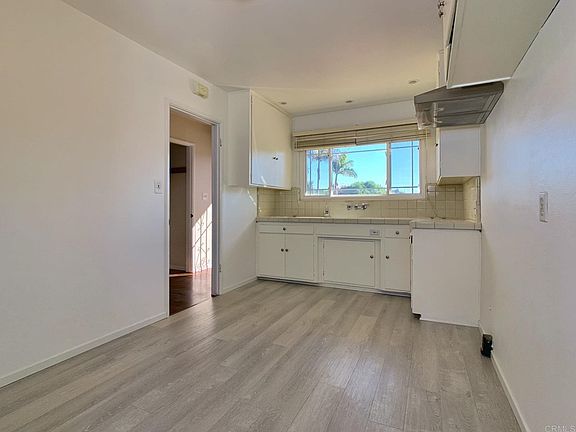 3rd image of 3762 Nassau Dr