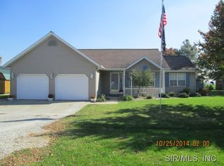 656 S 7th St, Breese, IL 62230