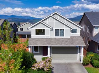 724 Brookstone St, Mount Vernon, WA 98273