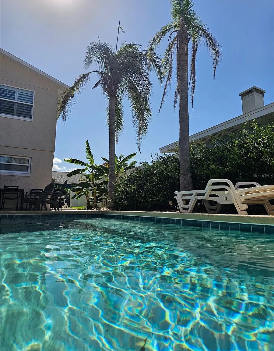 3 bed, 2.5 bath, 1746 sqft, $3,800 — Photo 3