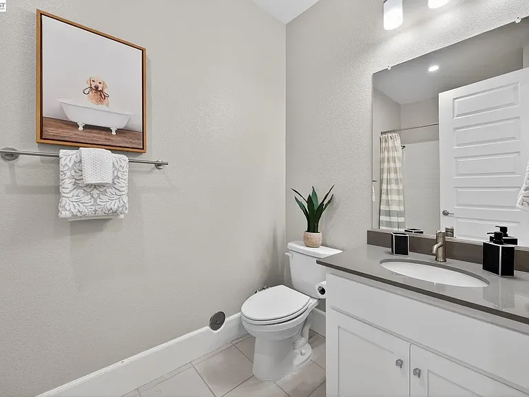5425 Melissa Ln — Photo 8
