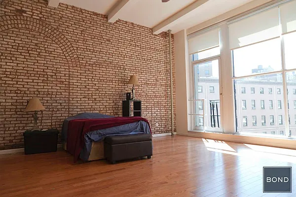 Rented by Bond New York | media 34