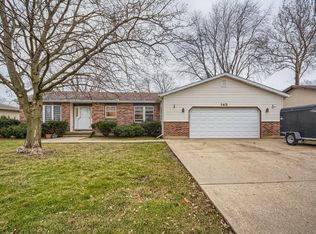 145 Scott Dr, Dundee, IL 60118