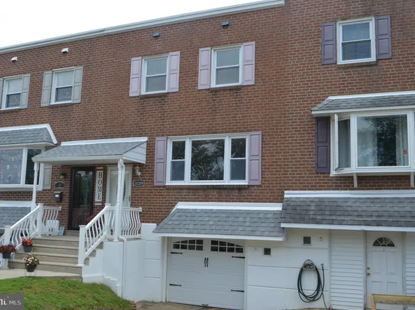 10209 Woburn Pl, Philadelphia, PA 19114