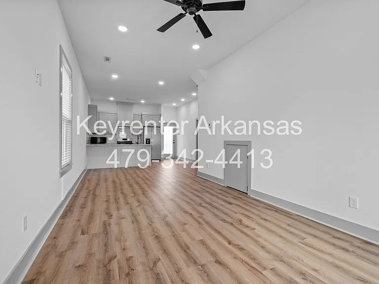 Duncan St Duplex — Photo 8