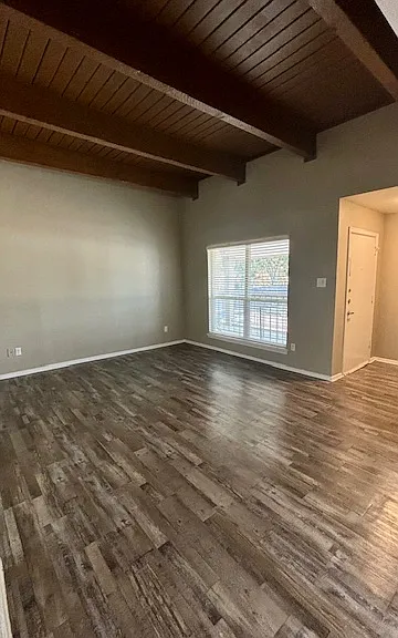 Autumn Creek Apartments — Photo 12