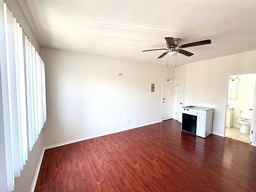 946 S. Carondelet Street Photo 1