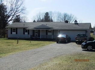 8521 N McKinley Rd, Flushing, MI 48433