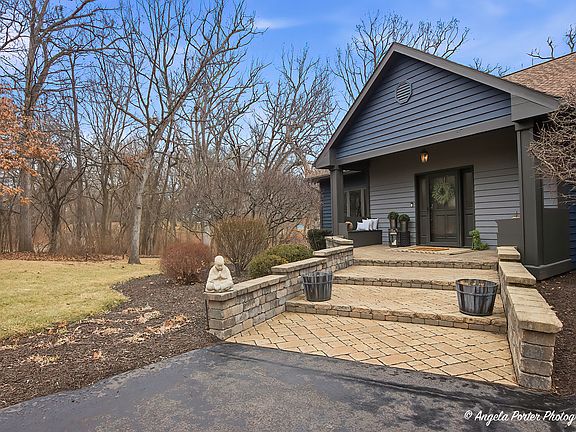 2nd image of 200 Hollow Way