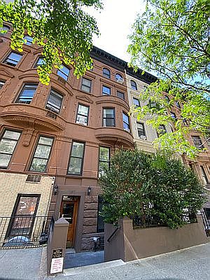 1st image of 28 W 96th St APT 5