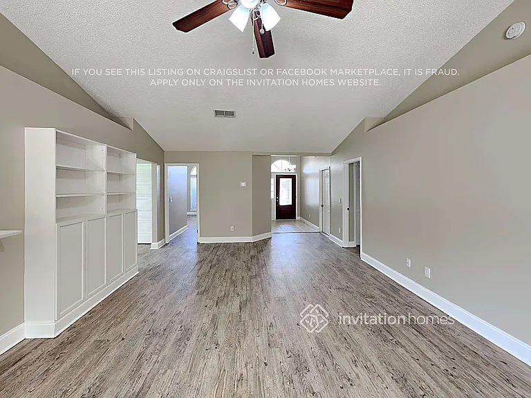 1250 Pirates Cove Ln — Photo 3