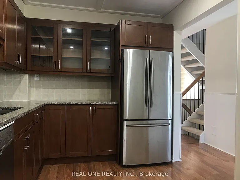 1580 Lancaster Dr #28 — Photo 7