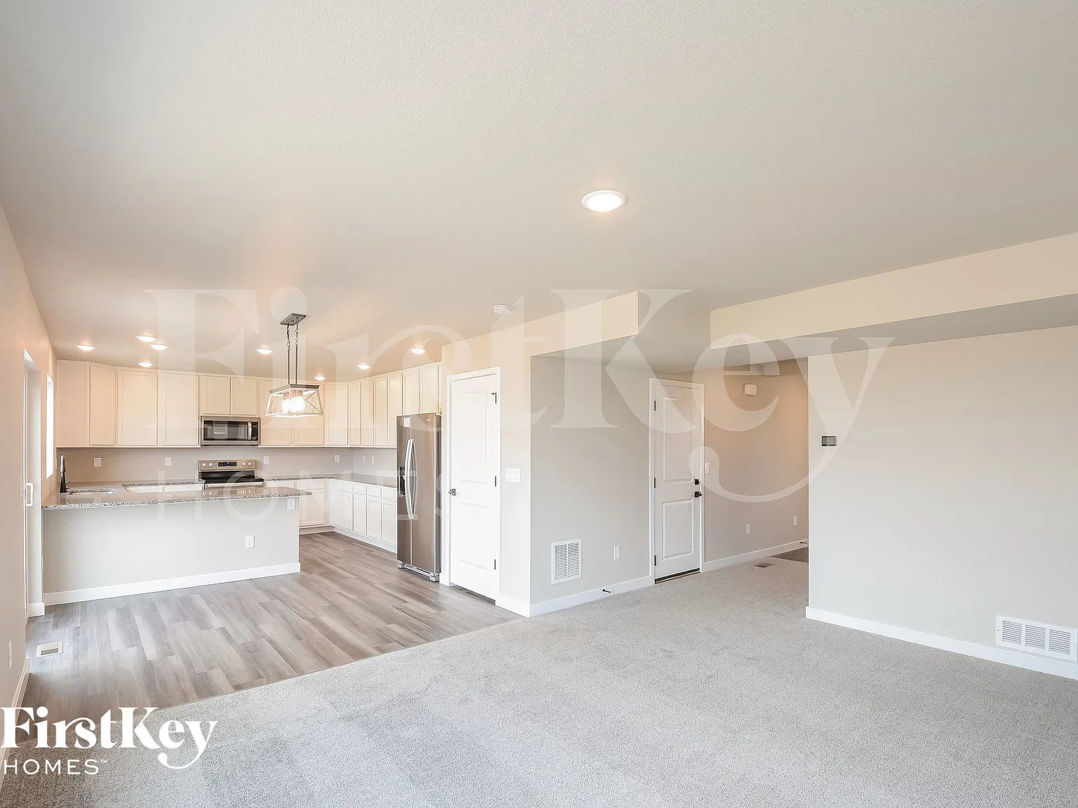 3 bed, 2.5 bath, 1643 sqft, $2,175 — Photo 3