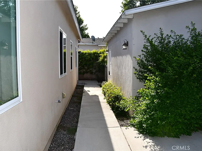 132 S Lime St — Photo 35