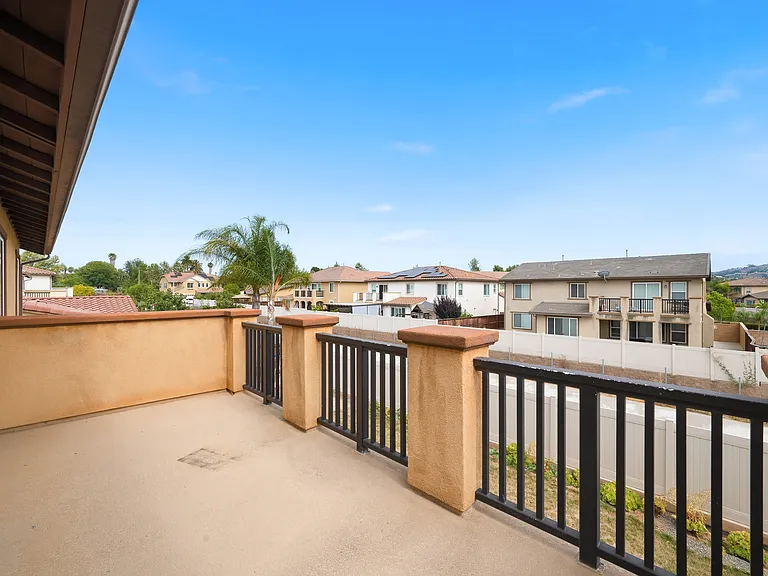 10828 Portofino Ln — Photo 37