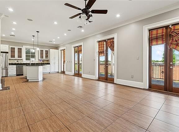 5th image of 4148 Bayou Savage Dr