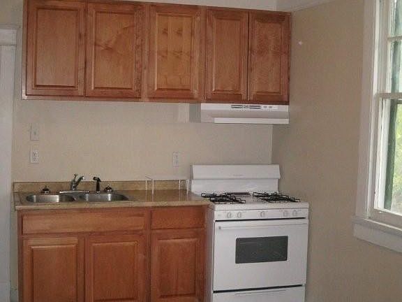 3rd image of 1220 S Telemachus St