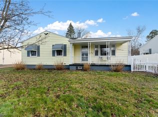 233 W Hopewell Dr, Struthers, OH