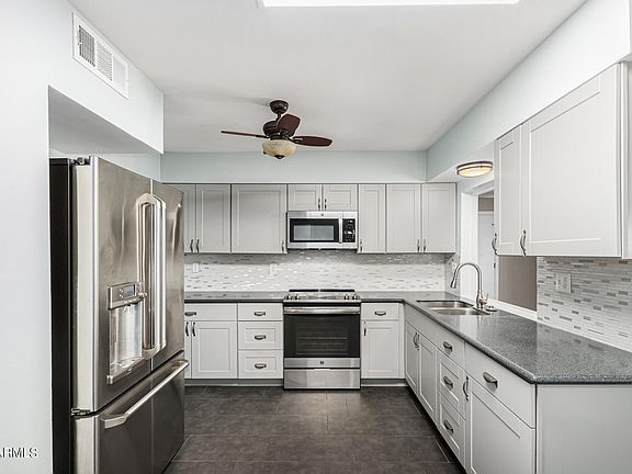 3rd image of 13606 N 111th Avenue