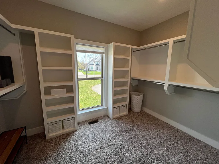 1909 Rhonda Dr — Photo 17