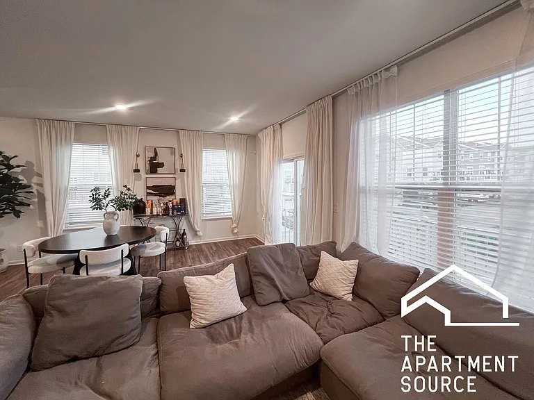 2360 Southwind Blvd #TOWNHOUSE — Photo 11