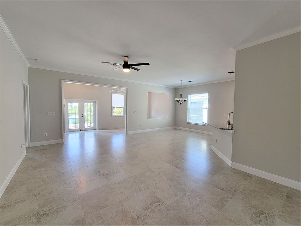 215 Stanhope Cir, Naples, FL 34104 Zillow