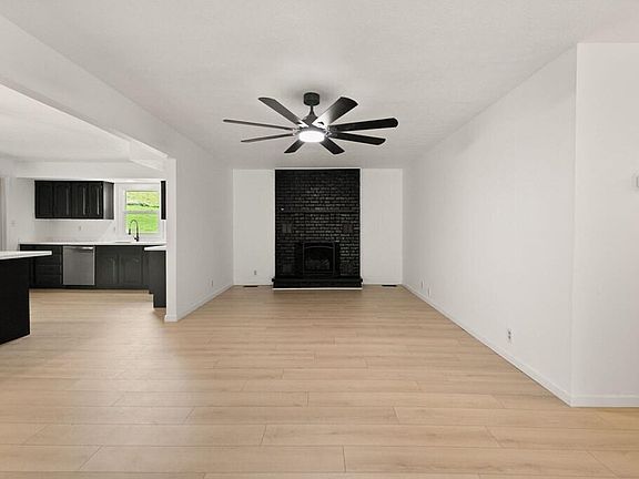 4th image of 57 Hopson St