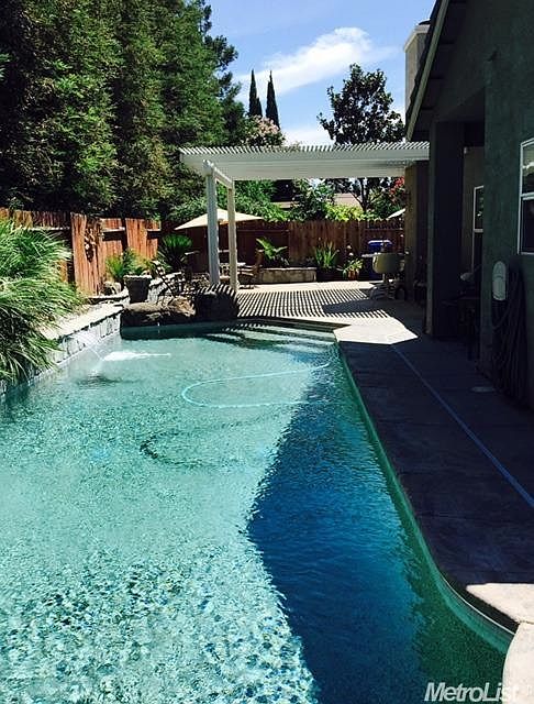2nd image of 2620 Carmichael Way