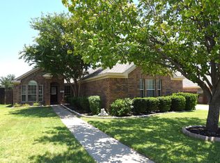10116 Saint James St, Fort Worth, TX 76244