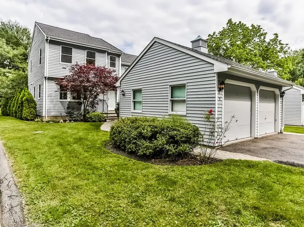 57 Edge Hill Ct, Fairfield, CT 06824