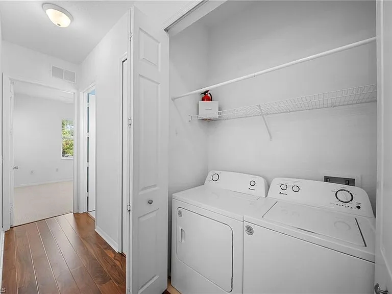 970 Peggy Cir #604 — Photo 29